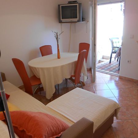 Apartments Luvi Трогир Екстериор снимка