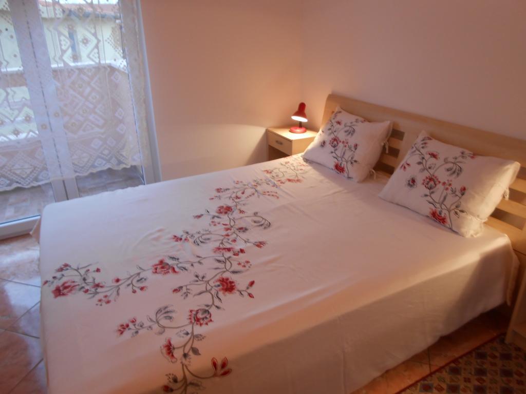 Apartments Luvi Трогир Стая снимка